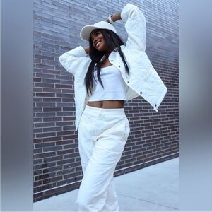 NWT Fabletics Cream Quilted Pants size XL